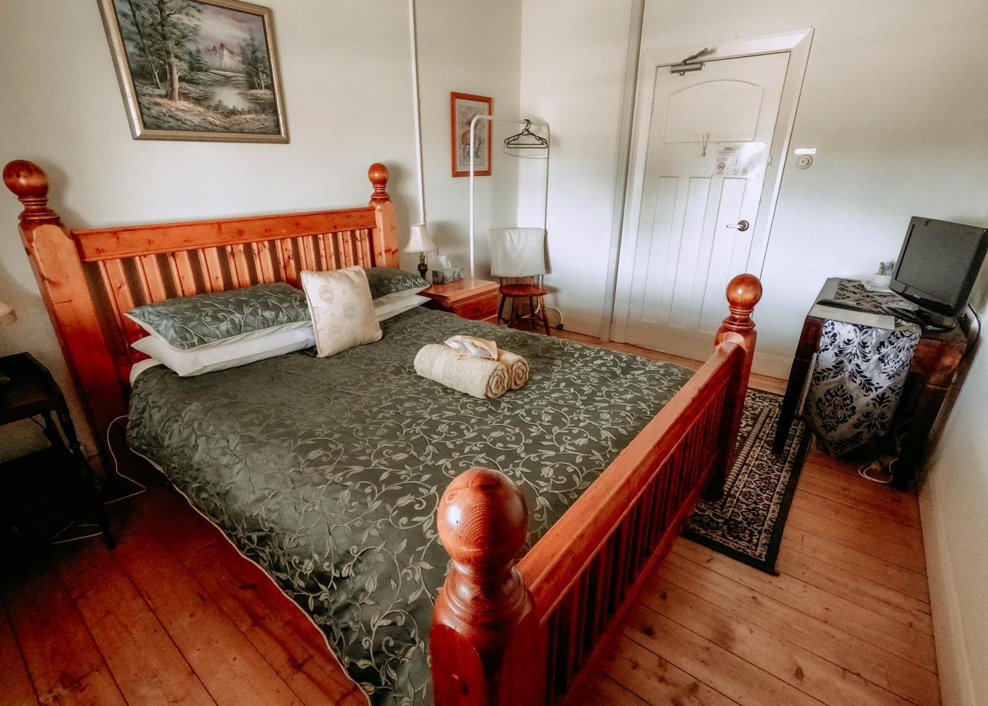 Vale Of Avoca Hotel Charlton Buitenkant foto