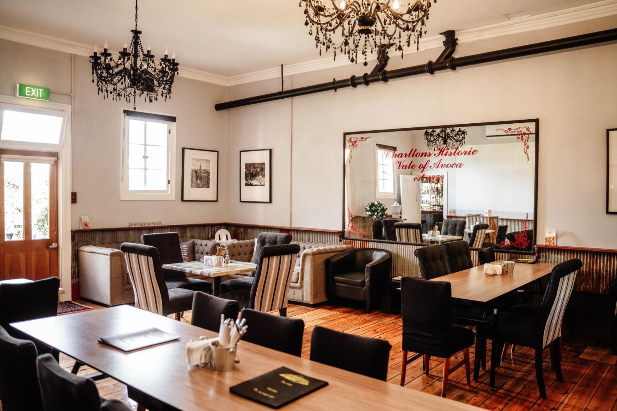 Vale Of Avoca Hotel Charlton Buitenkant foto